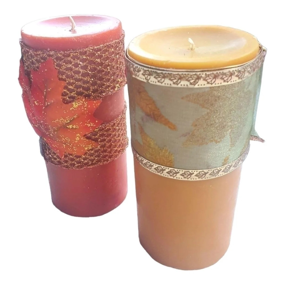 NWOT Set Of Two Fall Winter Christmas Candles. Unused.​​​​​​​